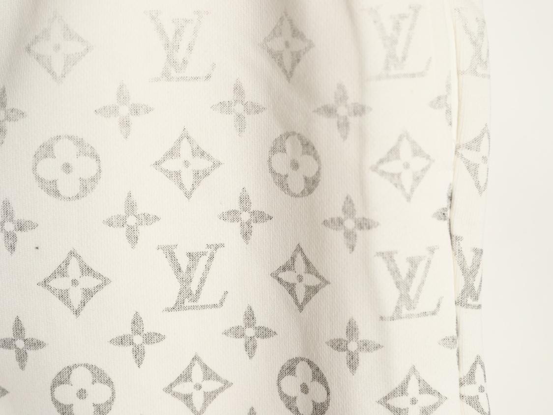 Lv Shorts "White"