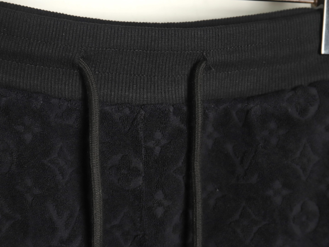 Lv Shorts "Black"