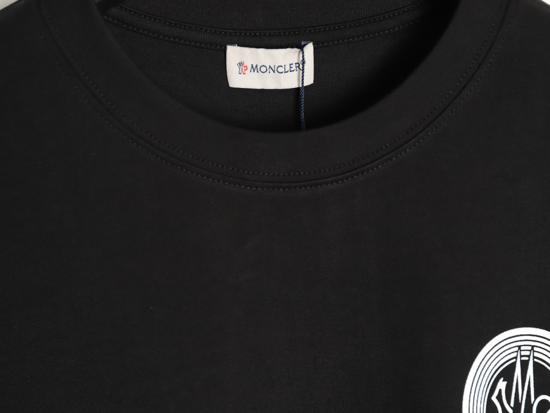 Moncler T-shirt "Black"