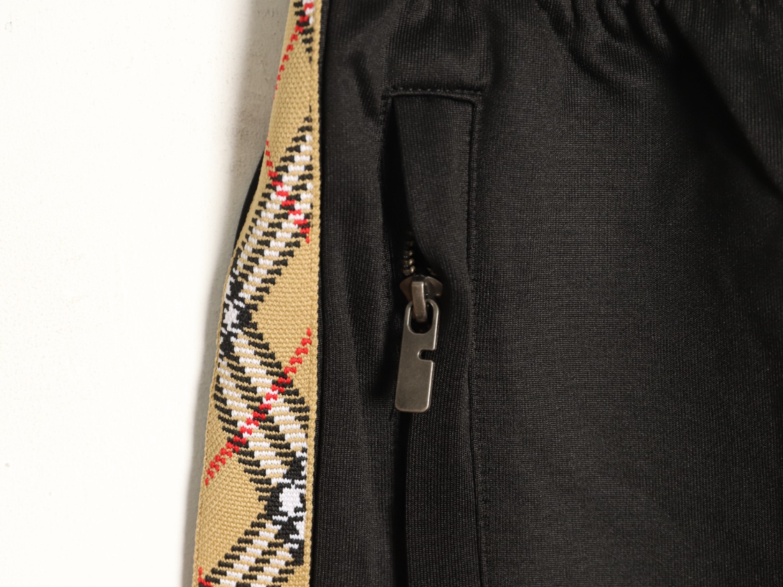 Burberry Shorts "Black"