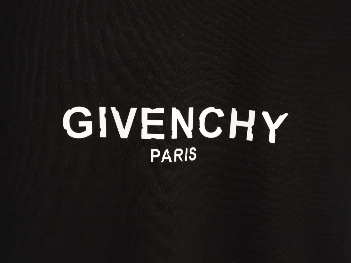 Givenchy T-shirt "Black"